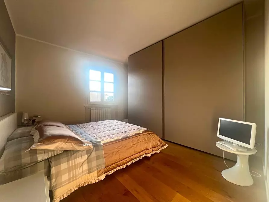 Immagine 25 di Villetta a schiera in vendita  a Camaiore