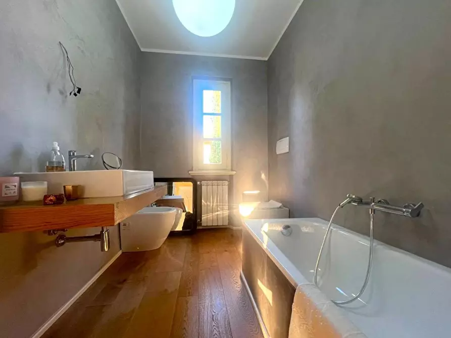 Immagine 30 di Villetta a schiera in vendita  a Camaiore