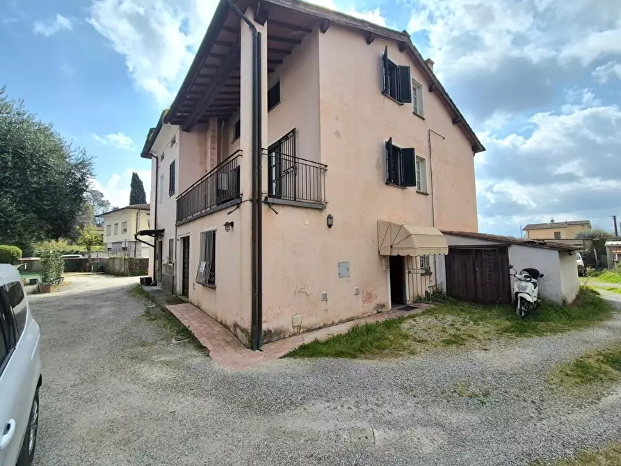 Immagine 18 di Terratetto in vendita  a Lucca