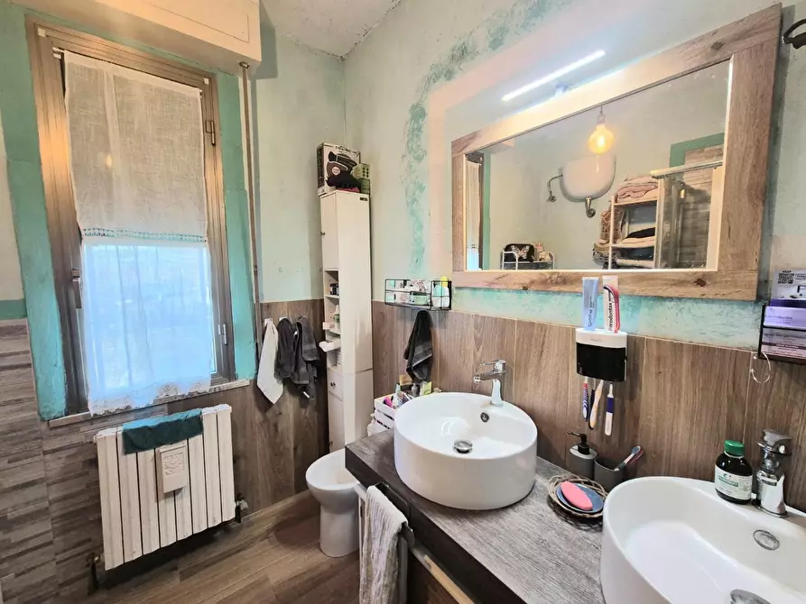 Immagine 9 di Casa semindipendente in vendita  a Suvereto