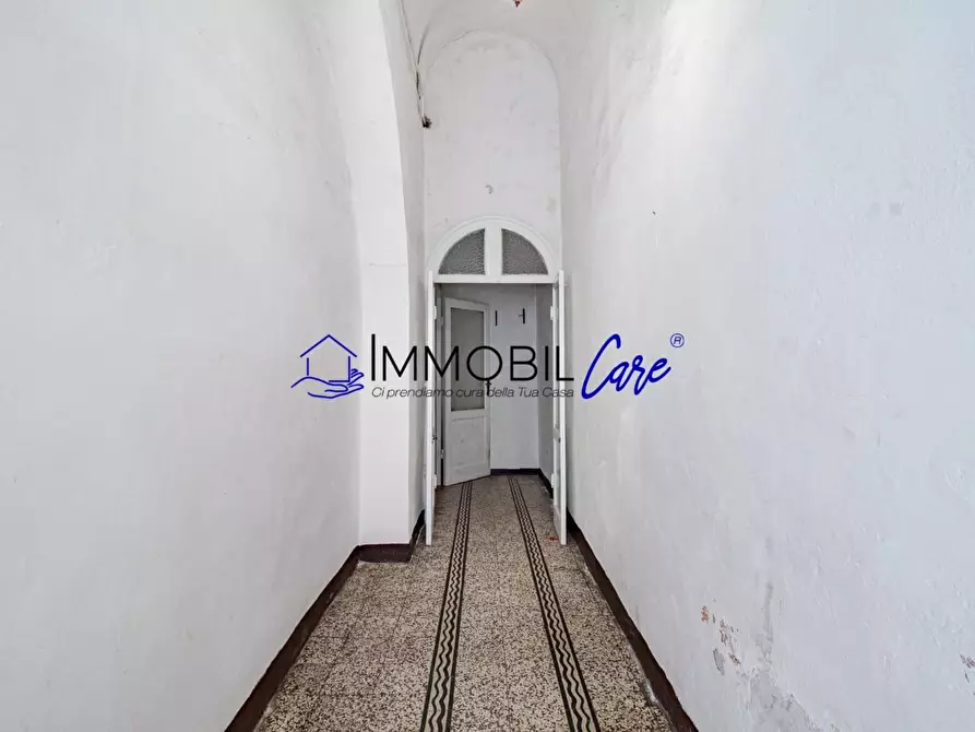 Immagine 9 di Appartamento in vendita  a Livorno