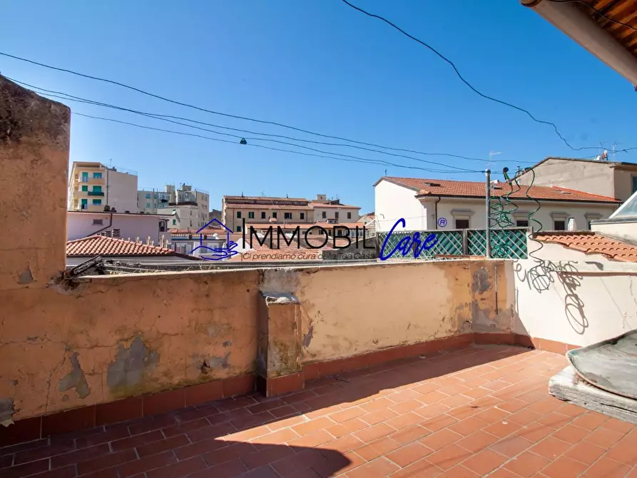 Immagine 5 di Appartamento in vendita  a Livorno