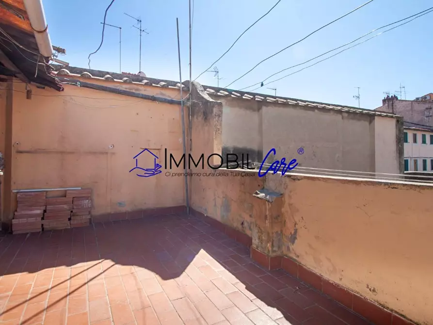 Immagine 2 di Appartamento in vendita  a Livorno