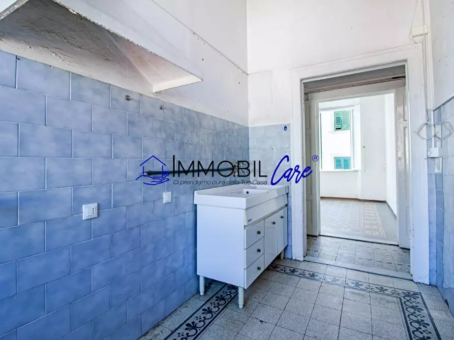 Immagine 15 di Appartamento in vendita  a Livorno