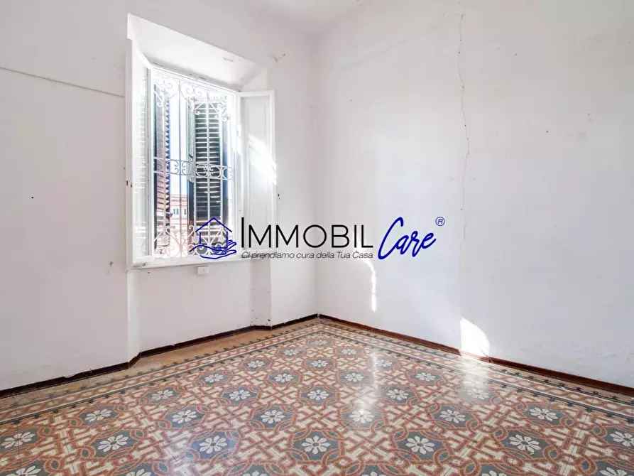 Immagine 17 di Appartamento in vendita  a Livorno