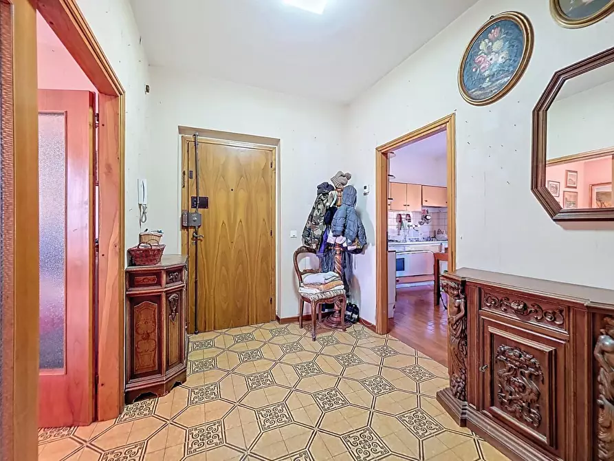 Immagine 16 di Appartamento in vendita  a Pisa