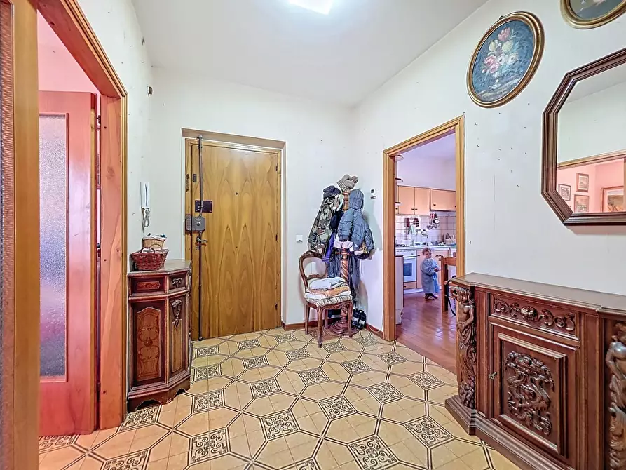 Immagine 12 di Appartamento in vendita  a Pisa