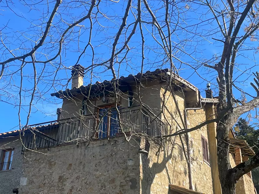 Immagine 1 di Porzione di casa in vendita  a Poggibonsi