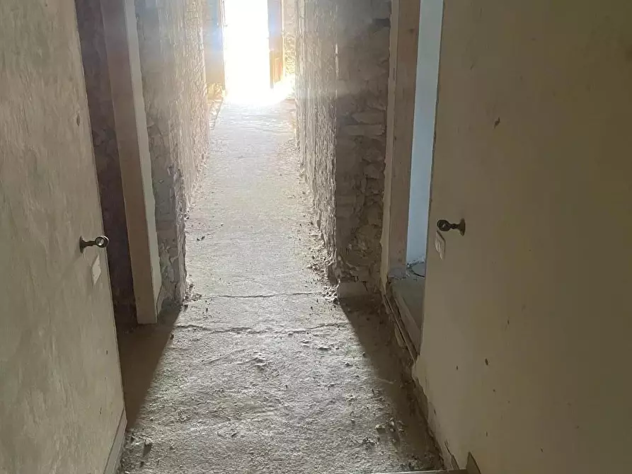 Immagine 8 di Porzione di casa in vendita  a Poggibonsi