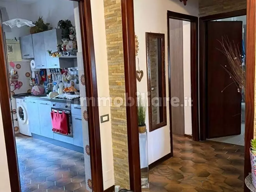 Immagine 3 di Appartamento in vendita  a Castelnuovo Magra