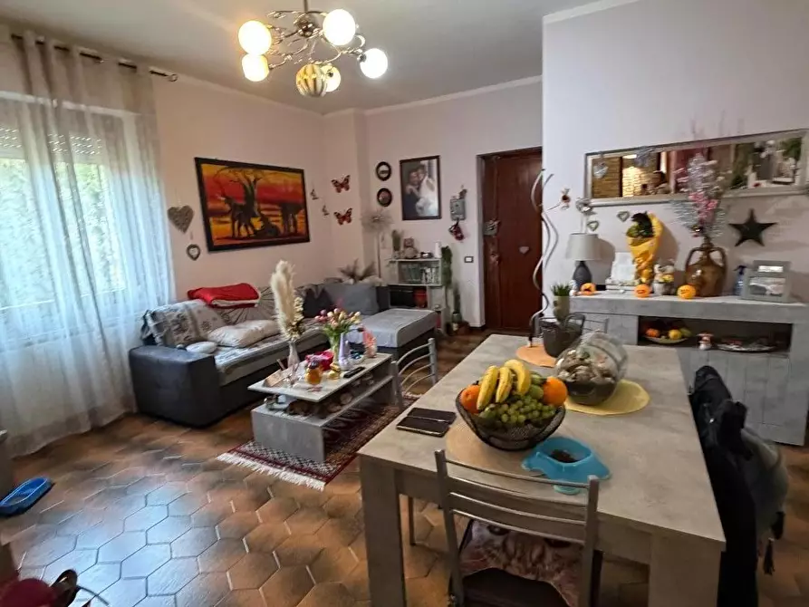 Immagine 1 di Appartamento in vendita  a Castelnuovo Magra