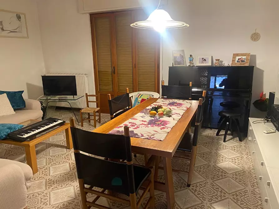 Immagine 3 di Casa indipendente in vendita  a Ortonovo