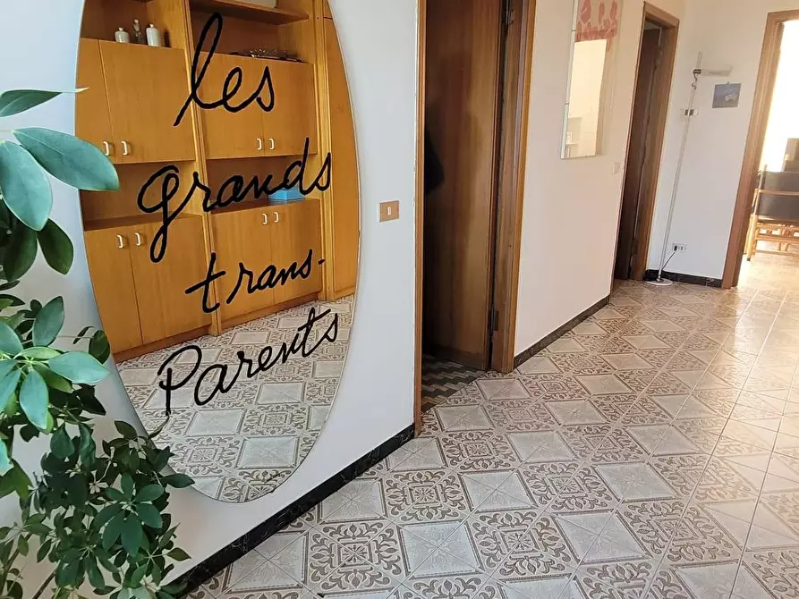 Immagine 1 di Casa indipendente in vendita  a Ortonovo