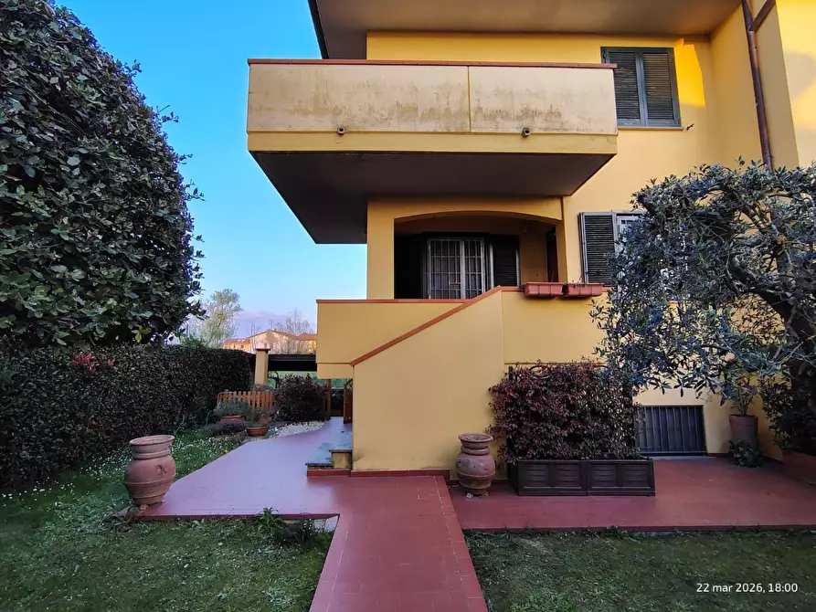 Immagine 2 di Casa bifamiliare in vendita  a San Miniato