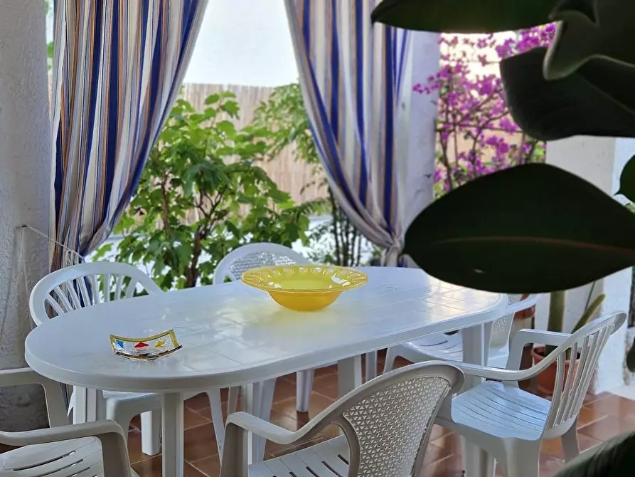 Immagine 1 di Casa bifamiliare in affitto  a Pietrasanta