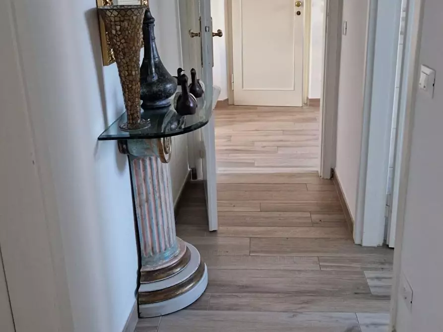 Immagine 11 di Casa bifamiliare in affitto  a Pietrasanta