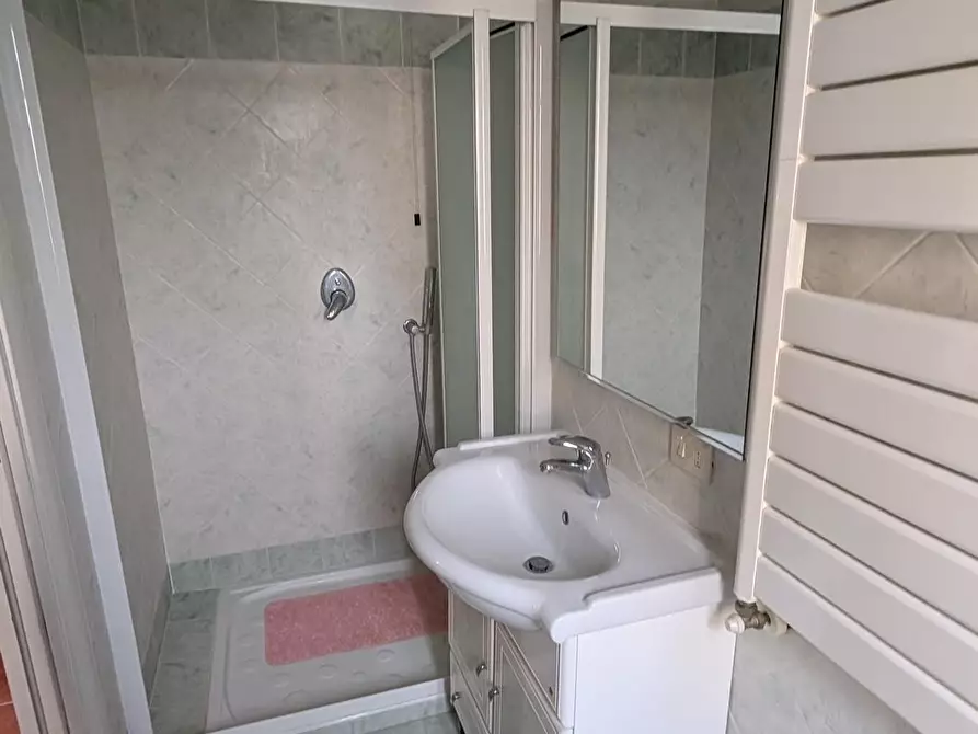 Immagine 7 di Villetta a schiera in affitto  a Fucecchio