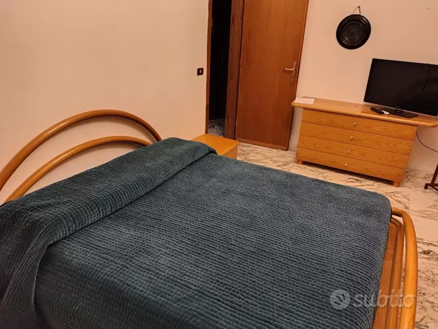 Immagine 4 di Appartamento in vendita  a Ortonovo