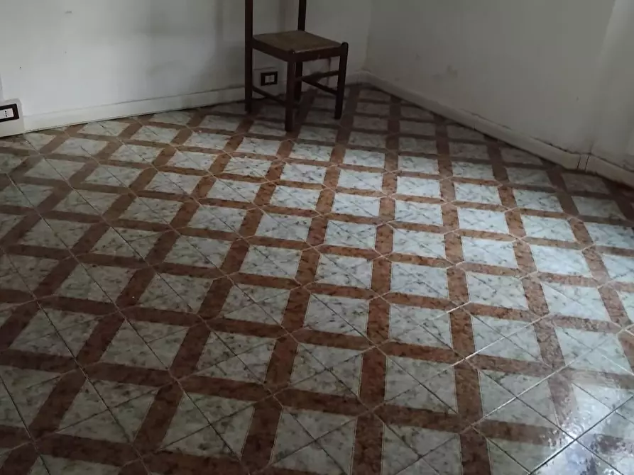 Immagine 2 di Appartamento in vendita  a Pisa