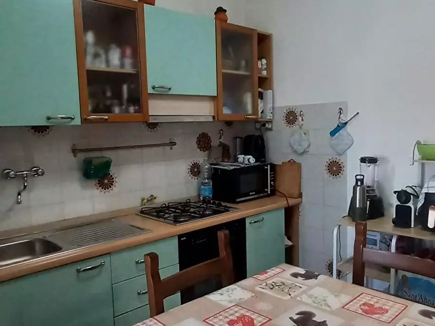 Immagine 4 di Appartamento in vendita  a Carrara