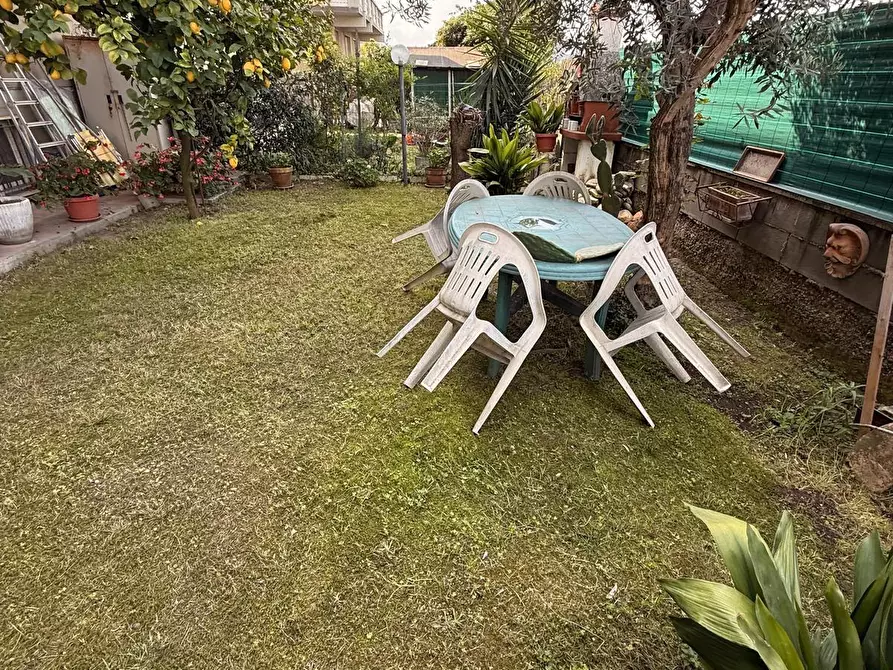 Immagine 12 di Appartamento in vendita  a Carrara