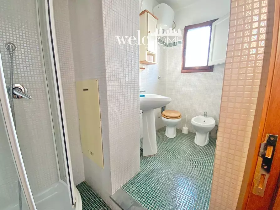 Immagine 12 di Appartamento in vendita  a Prato