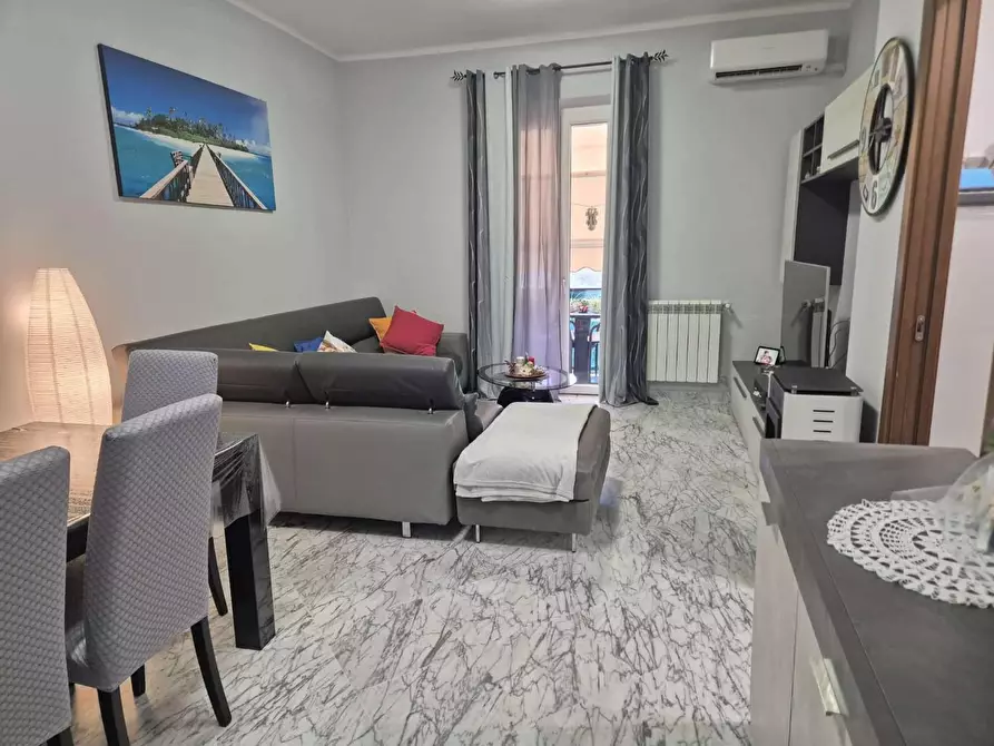 Immagine 3 di Appartamento in vendita  a Carrara