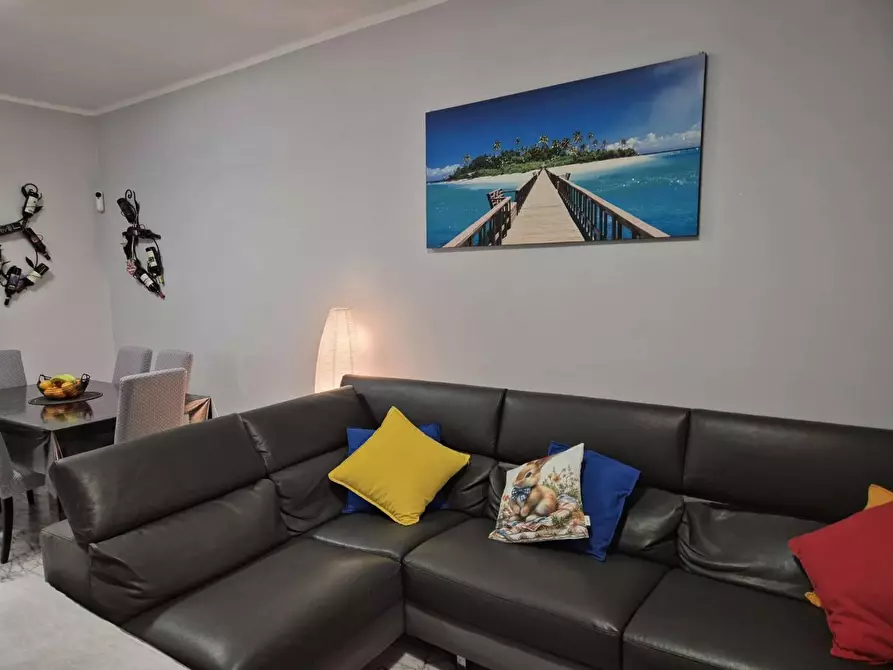 Immagine 5 di Appartamento in vendita  a Carrara