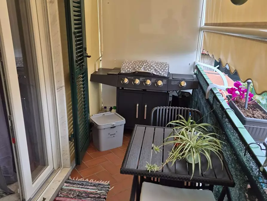 Immagine 13 di Appartamento in vendita  a Carrara