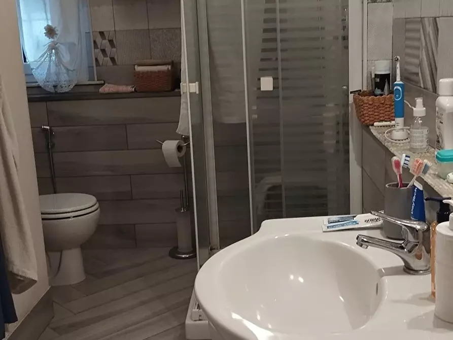 Immagine 14 di Terratetto in vendita  a Cascina