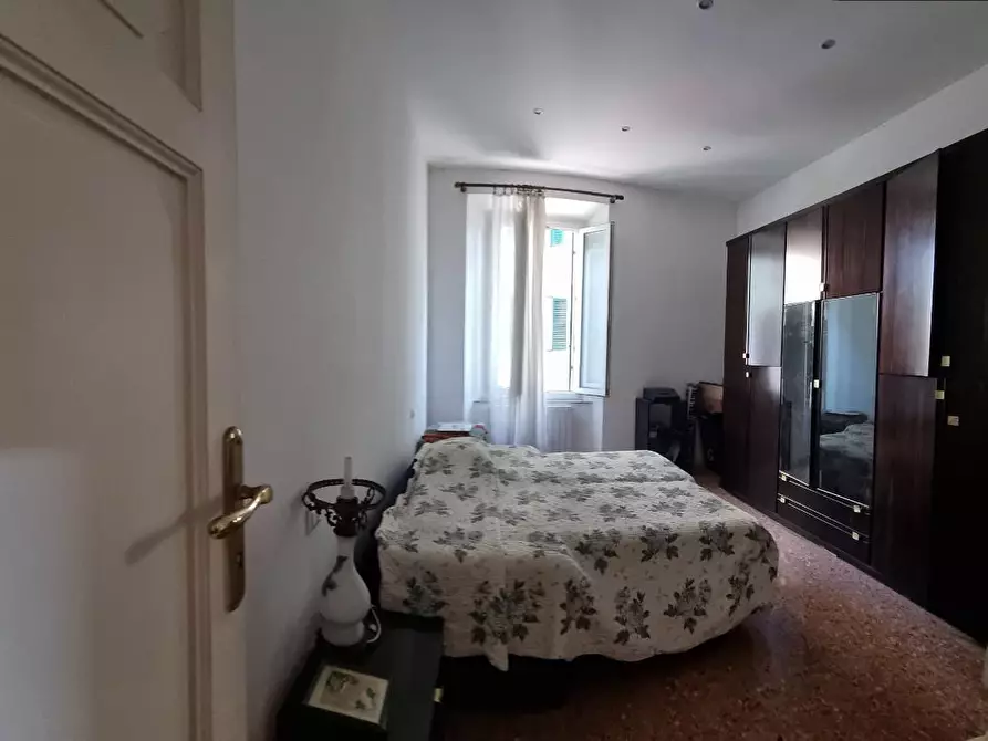 Immagine 9 di Appartamento in vendita  a Livorno