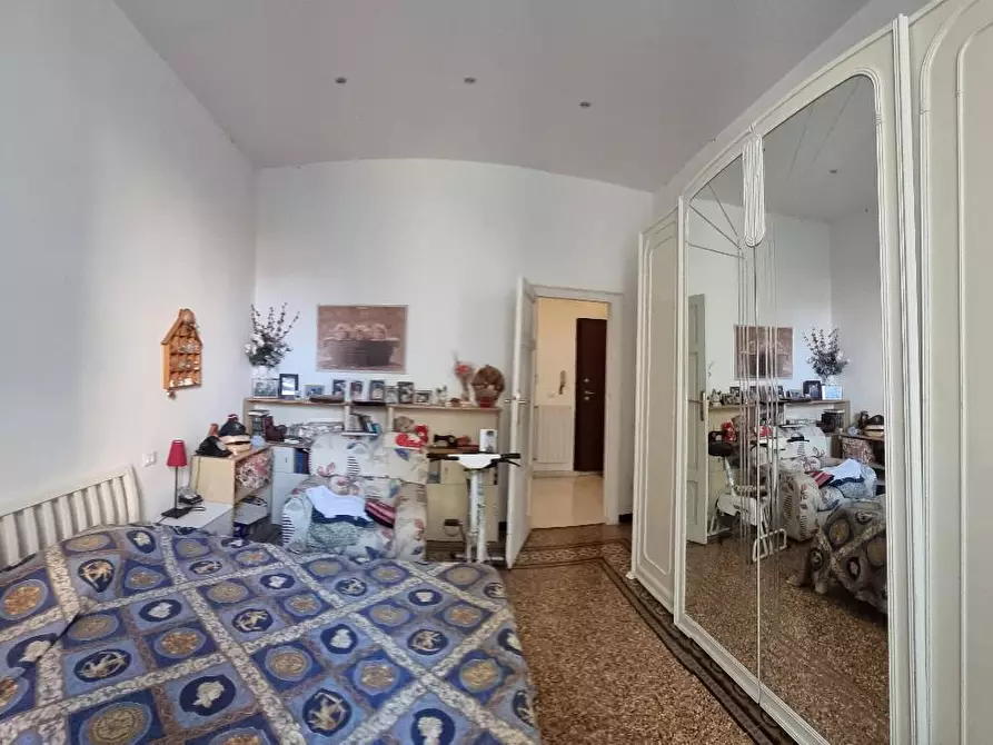 Immagine 7 di Appartamento in vendita  a Livorno