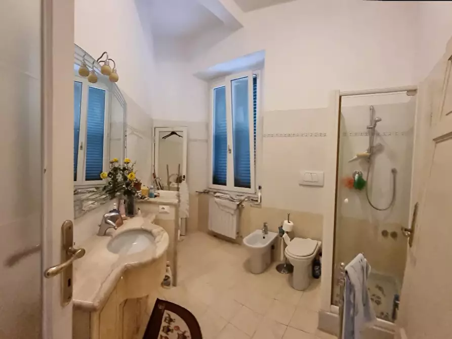 Immagine 24 di Appartamento in vendita  a Livorno