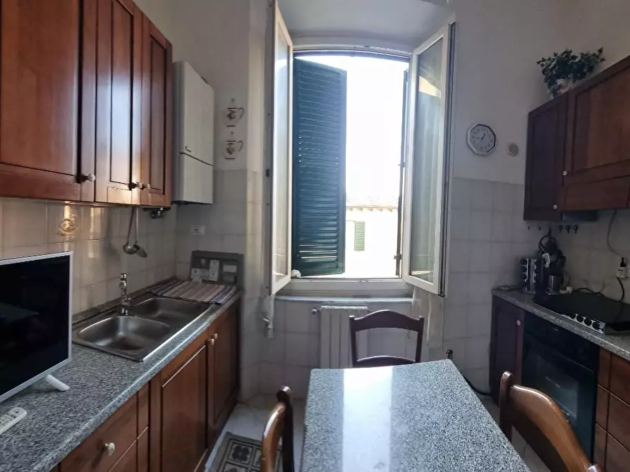 Immagine 29 di Appartamento in vendita  a Livorno