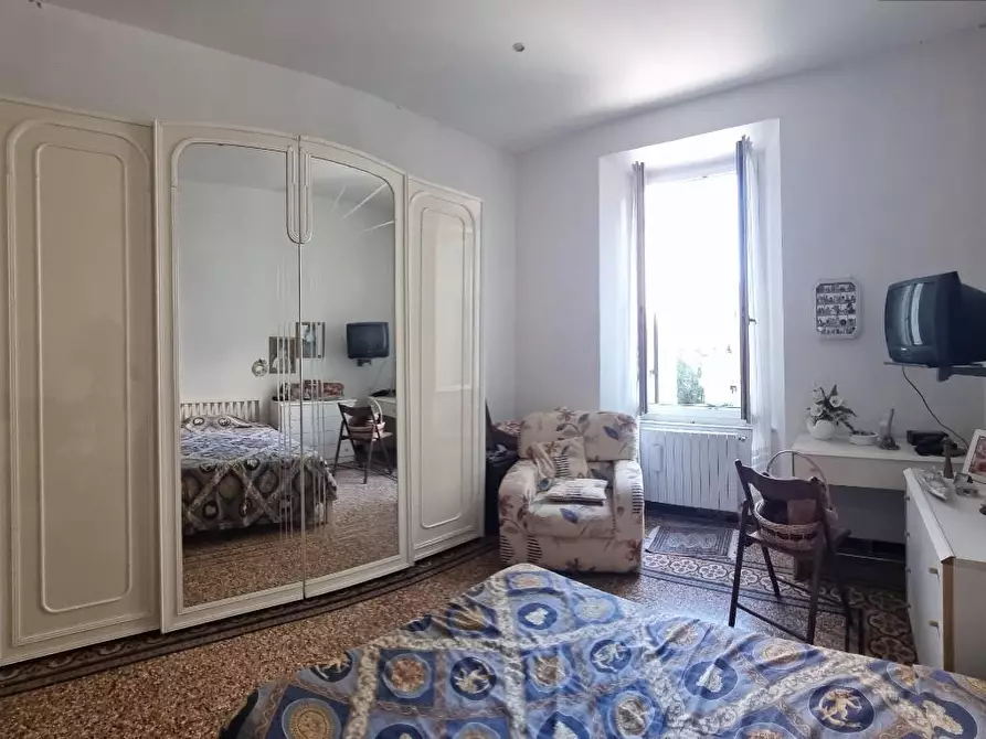 Immagine 5 di Appartamento in vendita  a Livorno