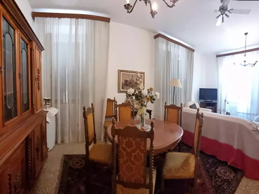 Immagine 18 di Appartamento in vendita  a Livorno