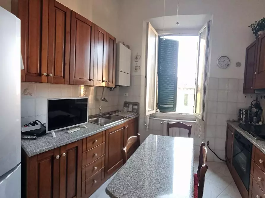 Immagine 28 di Appartamento in vendita  a Livorno