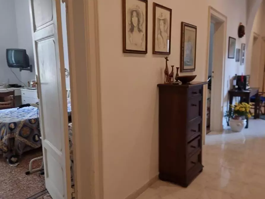 Immagine 37 di Appartamento in vendita  a Livorno