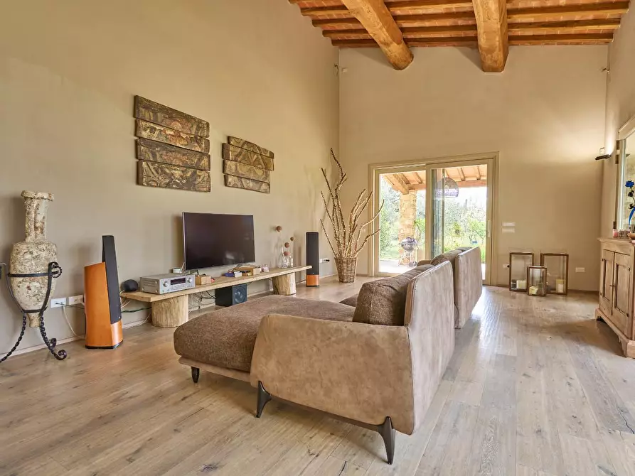 Immagine 8 di Villa in vendita  a Fucecchio