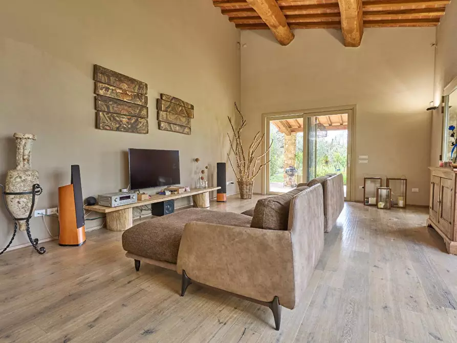 Immagine 9 di Villa in vendita  a Fucecchio