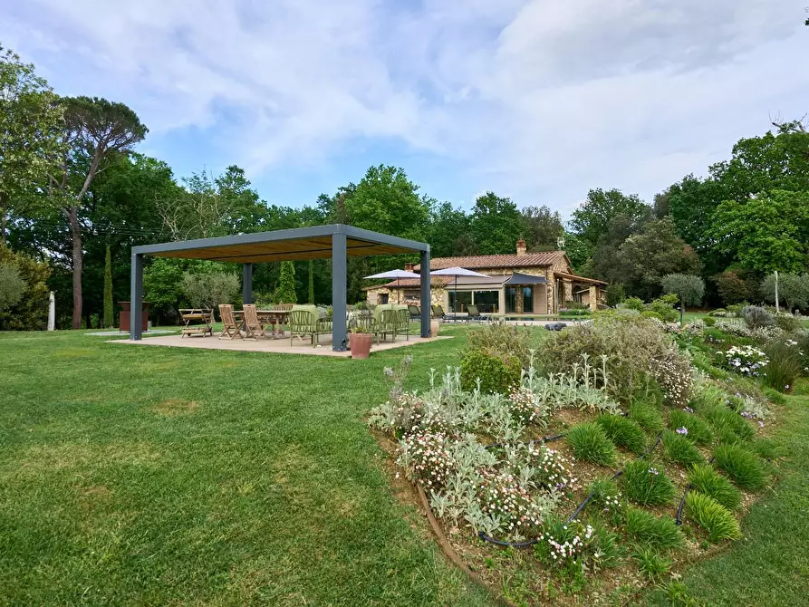 Immagine 36 di Villa in vendita  a Fucecchio