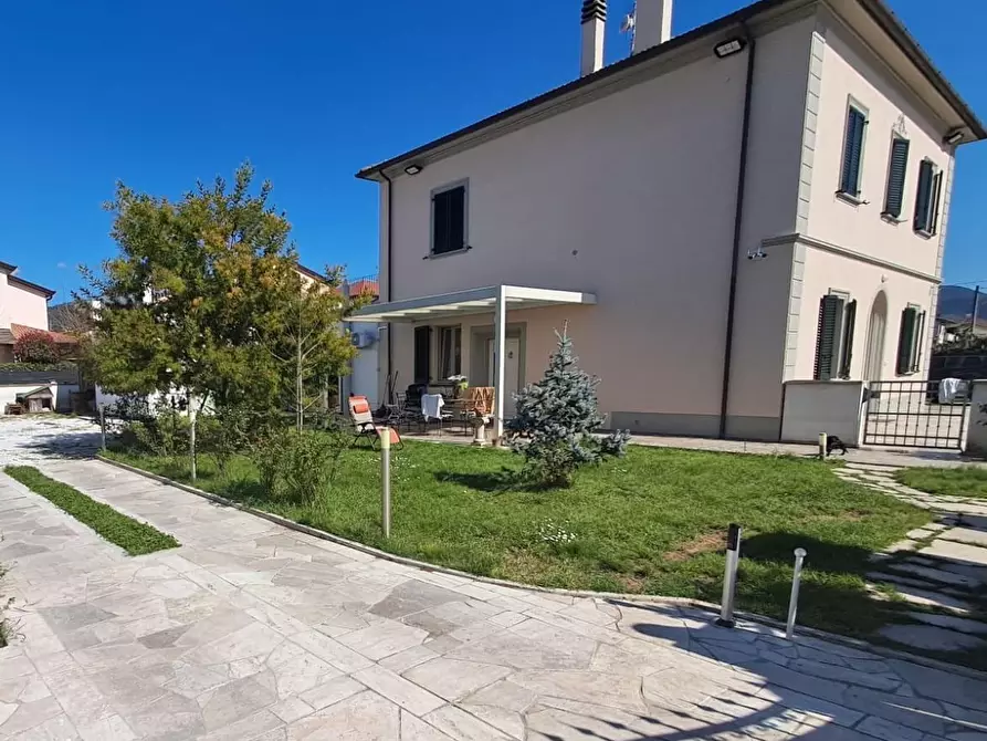Immagine 43 di Casa bifamiliare in vendita  a San Giuliano Terme