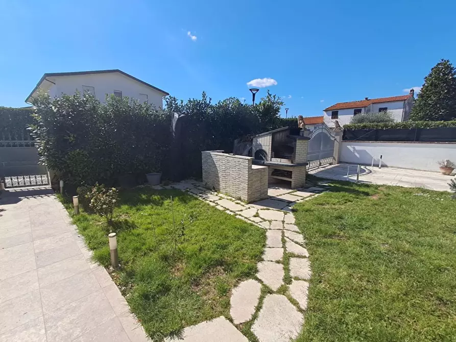 Immagine 31 di Casa bifamiliare in vendita  a San Giuliano Terme