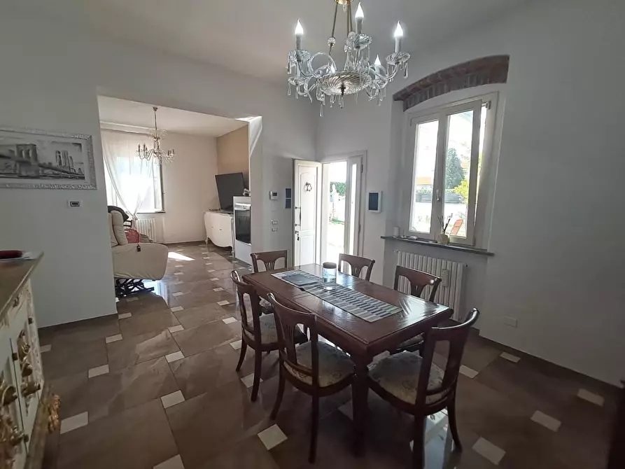 Immagine 3 di Casa bifamiliare in vendita  a San Giuliano Terme