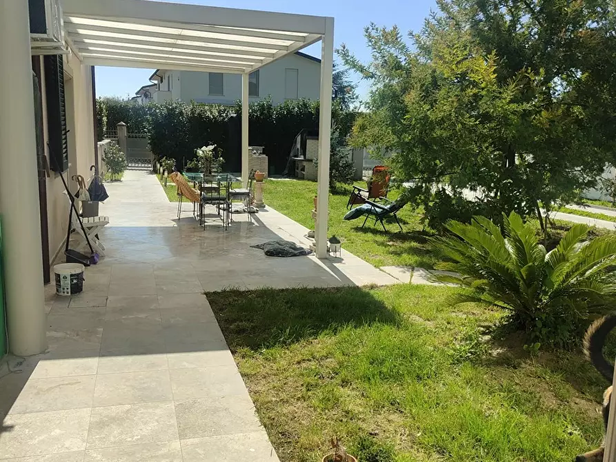 Immagine 41 di Casa bifamiliare in vendita  a San Giuliano Terme