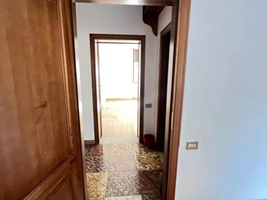 Immagine 12 di Appartamento in vendita  a Poggibonsi