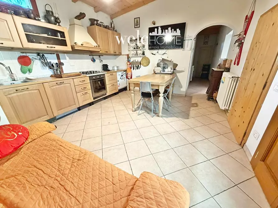 Immagine 19 di Appartamento in vendita  a Campi Bisenzio