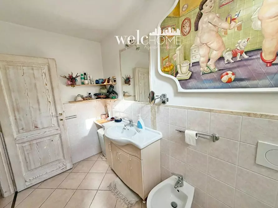 Immagine 18 di Appartamento in vendita  a Campi Bisenzio