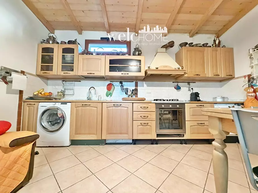 Immagine 2 di Appartamento in vendita  a Campi Bisenzio