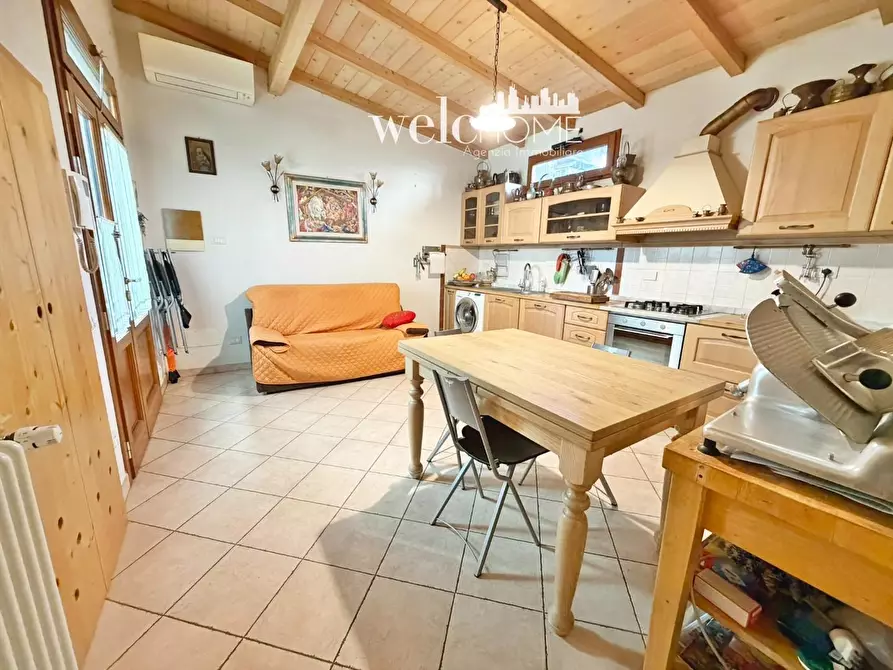 Immagine 3 di Appartamento in vendita  a Campi Bisenzio